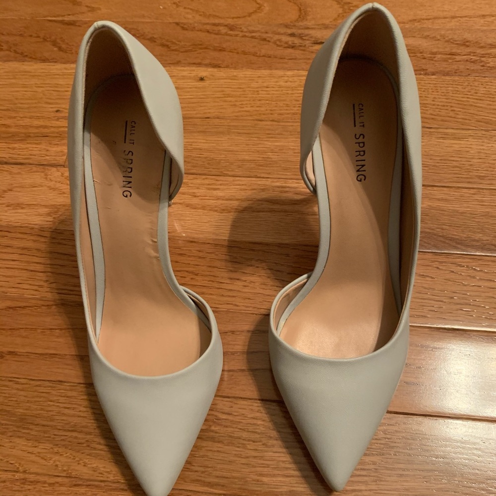 NWOT light blue pumps